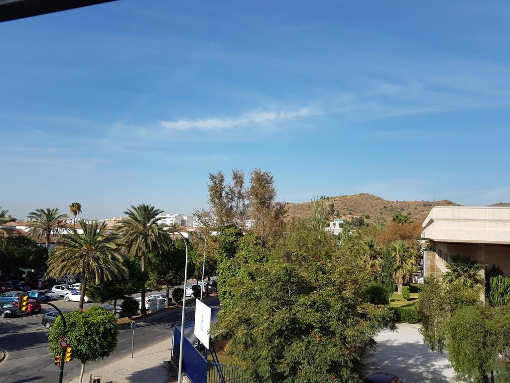 马拉加城市花园旅舍 外观 照片
